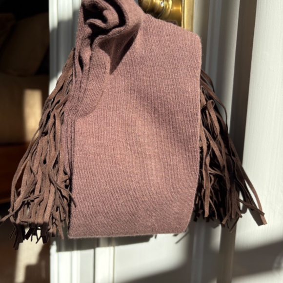 knee-high fringe cuff socks brown One Size - Picture 6 of 7